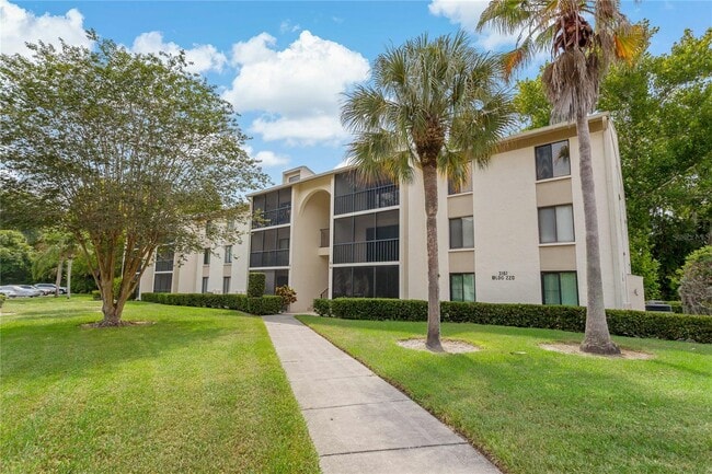 Building Photo - 3161 Lake Pine Way S