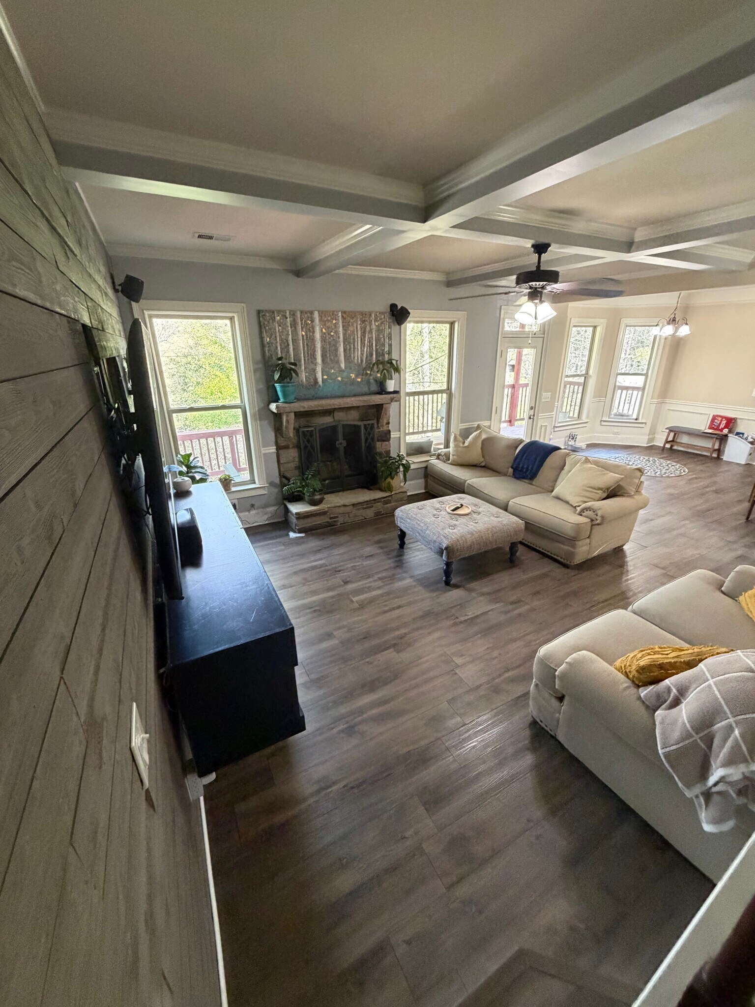 Building Photo - 206 Heights Ave