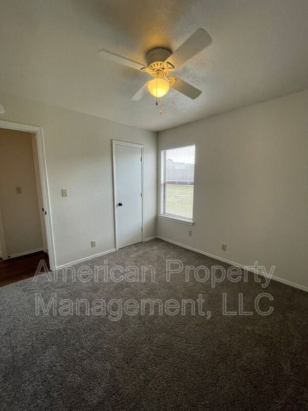Building Photo - 13140 E 44th St