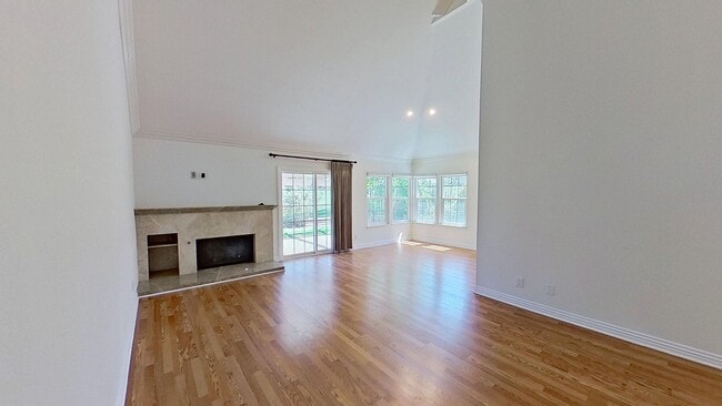 Building Photo - 1013 Powell Dr