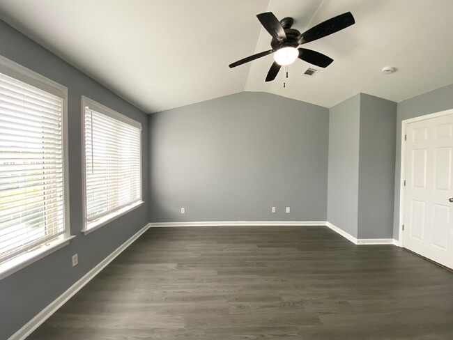Building Photo - Spacious Townhome located on Hilton Head I...
