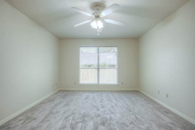 Building Photo - 103 Brittany Ln