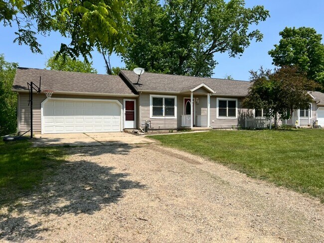 Building Photo - Spacious 3BR Duplex with Finished Basement & 2-Car Garage in Otsego