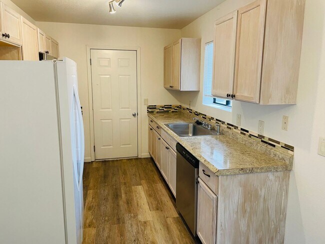 Building Photo - House in Verde Village Cottonwood
