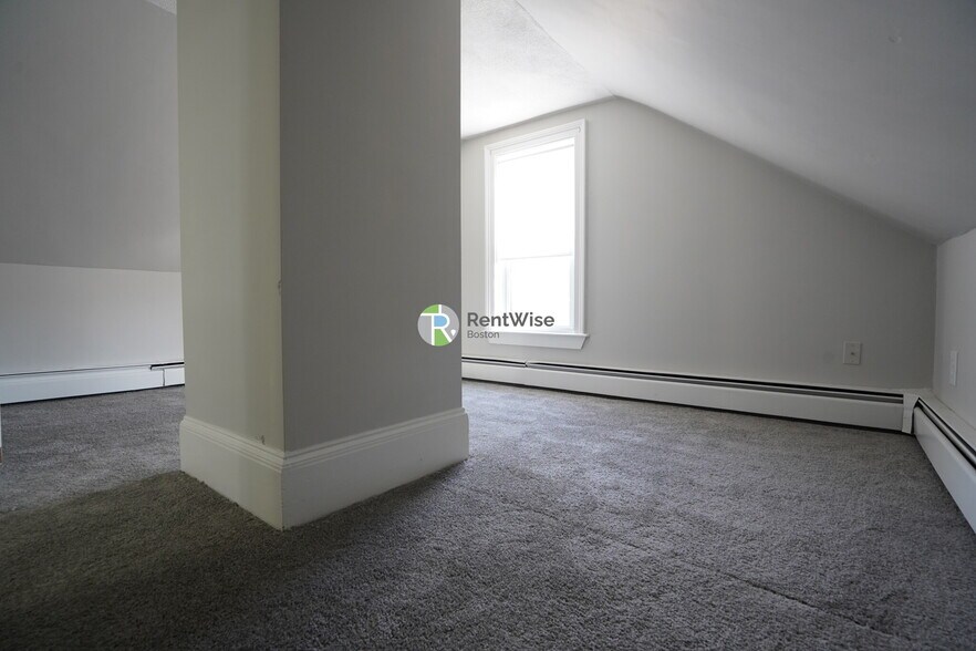 Building Photo - 3 Winship Pl