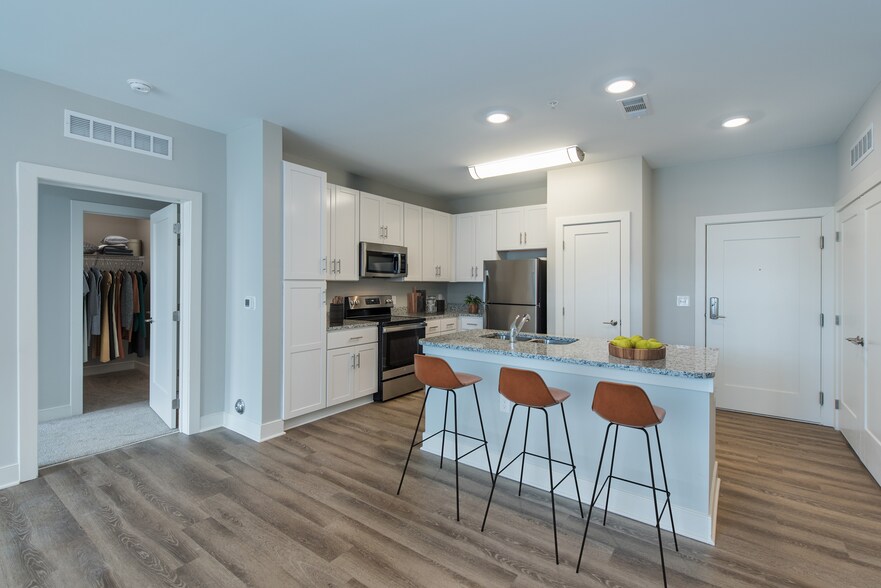 Interior Photo - Palmers Creek