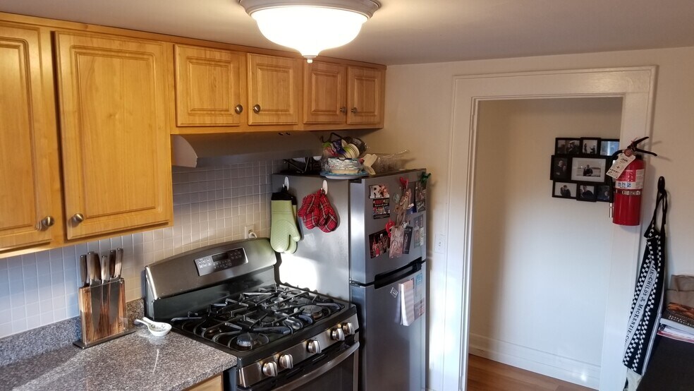 Building Photo - 61 Hillcrest Blvd