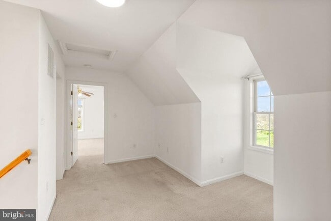 Building Photo - 943 Castle Rock Ln