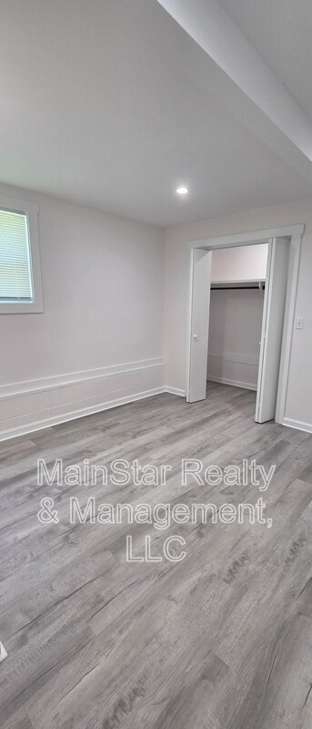 Building Photo - 100 Southburn Dr