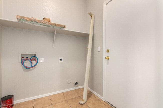 Building Photo - Awesome 3 bedroom / 2 bath in Cordova Estates - 83rd Ave & Buckeye Rd