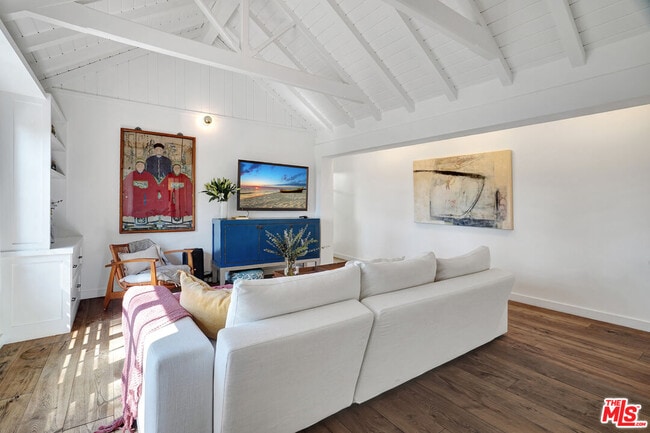 Building Photo - 3531 Wonder View Dr