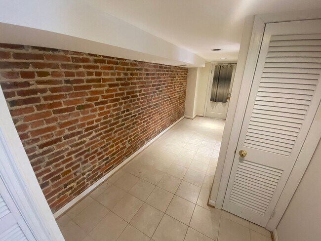 Building Photo - 3157 18th St NW
