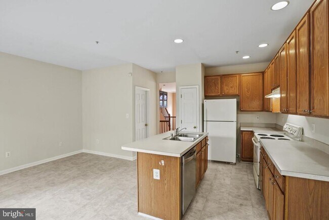 Building Photo - 3140 Galaxy Way