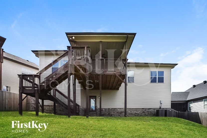 Building Photo - 1315 Golden Eagle Way