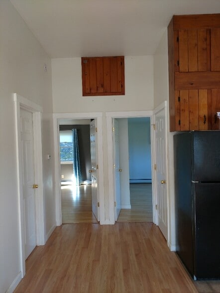 Building Photo - 1408 Latham Rd