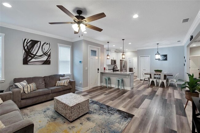 Building Photo - 3002 E 38th Ave