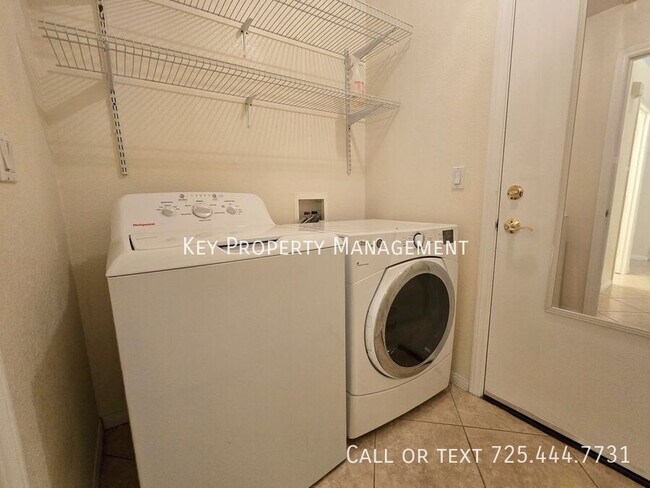 Building Photo - 9726 Tomorrow Ct