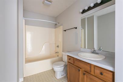 Building Photo - 4629 Woodbridge Ln