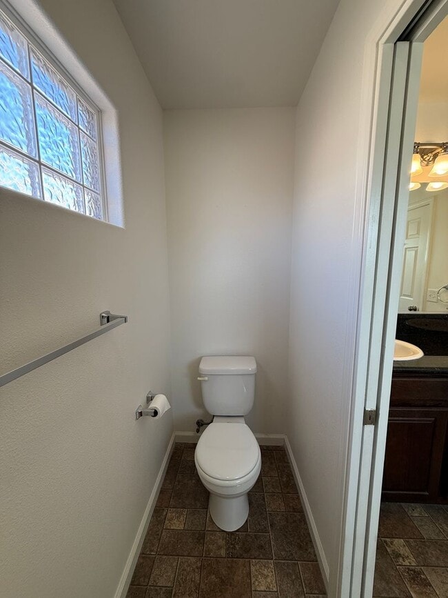 Building Photo - Centrally Located Large Two Story Home on ...