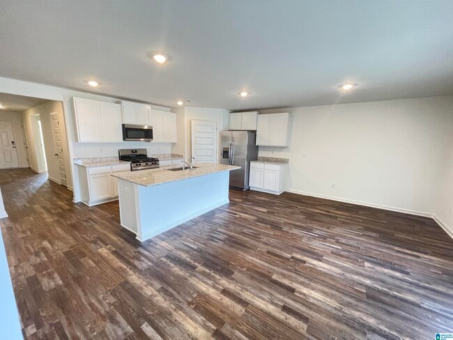 Building Photo - 5586 Post Oak Trl