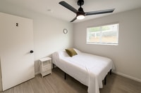 Building Photo - 1630 E 12th St