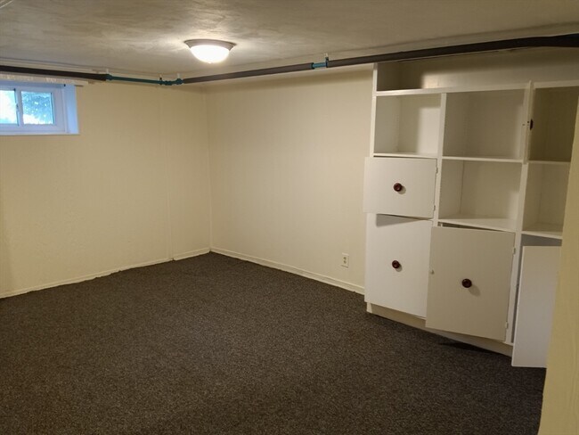 Building Photo - 60 Brookline St