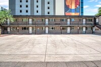 Building Photo - 821 N 3rd St