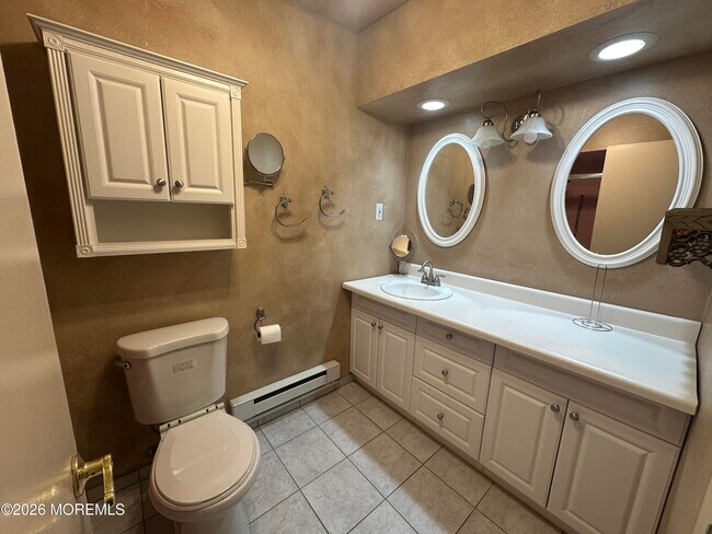 Building Photo - 12 Pine Cluster Cir