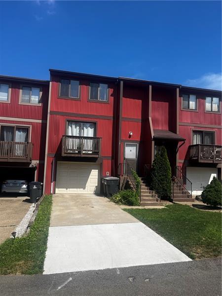 Primary Photo - 121 Bellwood Ct
