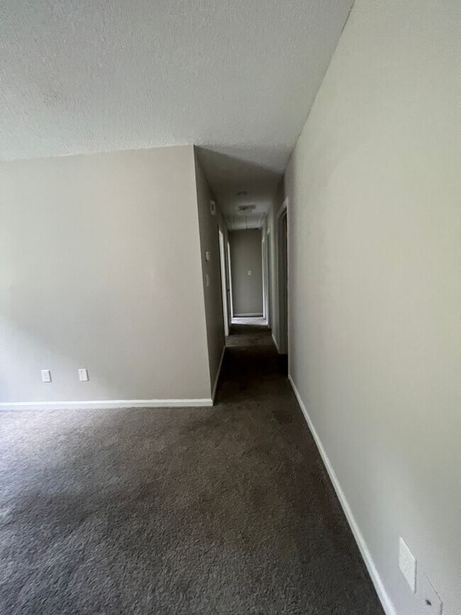 Building Photo - 8127-8127 Carlton Trail NW