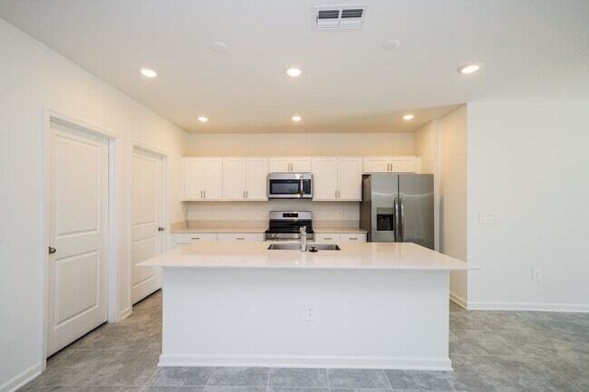 Building Photo - 1792 Foreman Rd