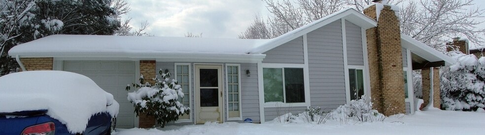 Front of house (winter) - 760 Sugarland Run Drive