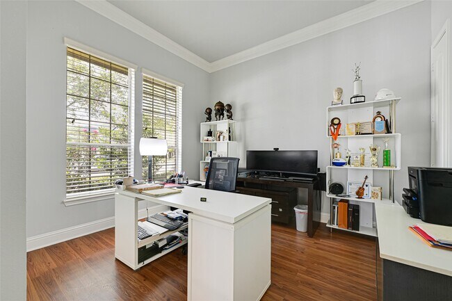 Building Photo - 28214 Churchill Ct