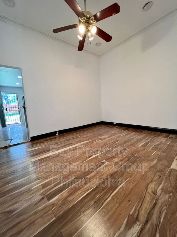 Building Photo - 412 N 32nd St