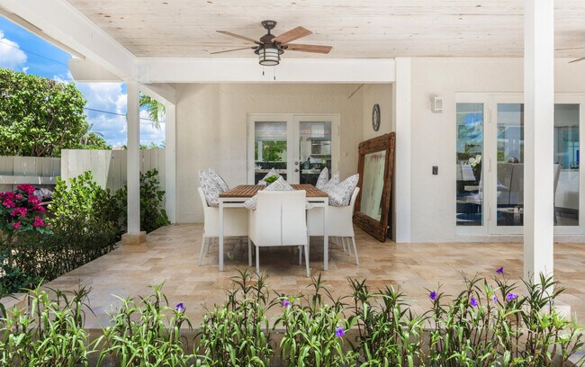 Building Photo - 3001 Jasmine Ct