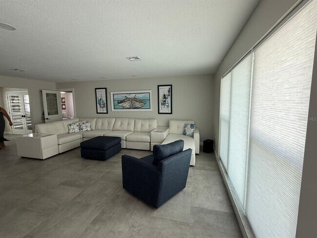 Building Photo - 1425 Appian Dr