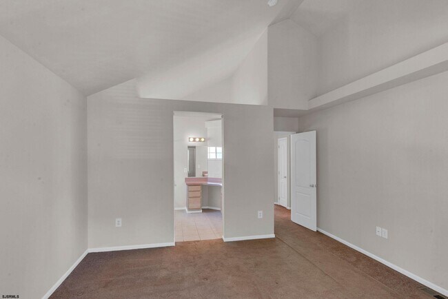 Building Photo - 1 Coronado Ln