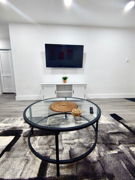 Building Photo - 141 NE 183rd Ter