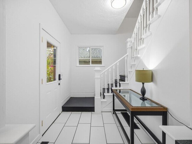 Building Photo - Stunning Updated Home in North Spokane | Bright Interiors, Modern Kitchen & Private Patio