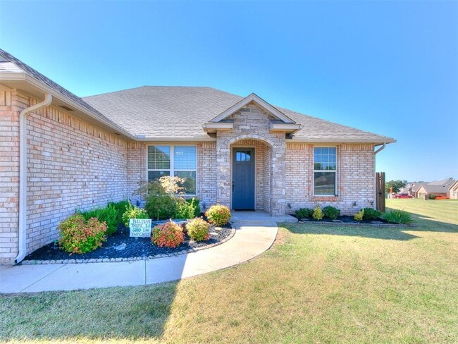 Building Photo - 1745 Cowboy Ln