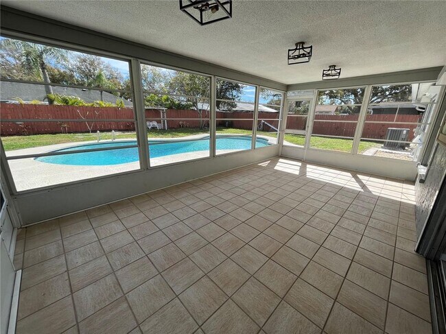 Building Photo - 13305 Moran Dr