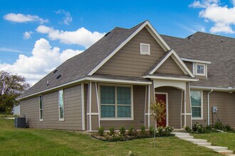 Building Photo - 1133 Newcastle Dr