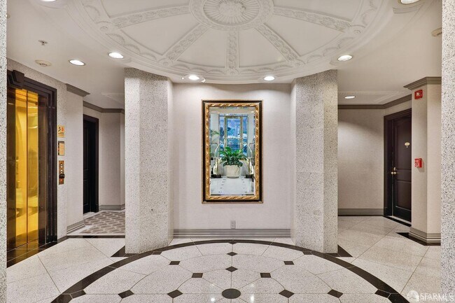 Building Photo - 1150 Sacramento St