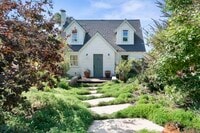 Building Photo - 561 N Rios Ave