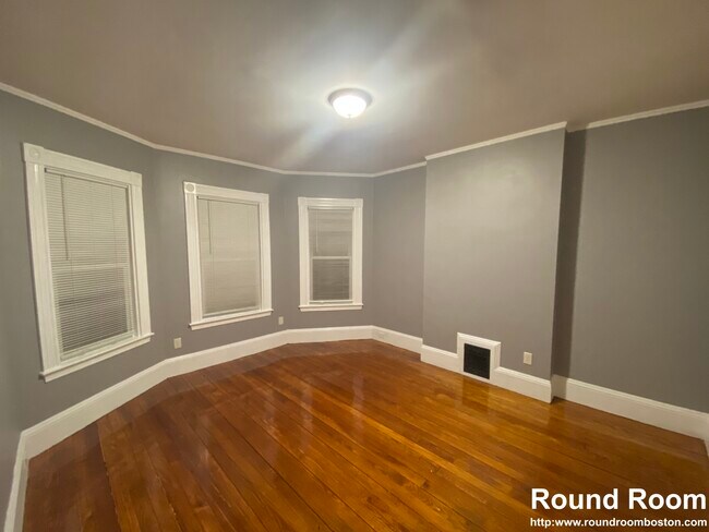 Building Photo - 31 Mansfield St