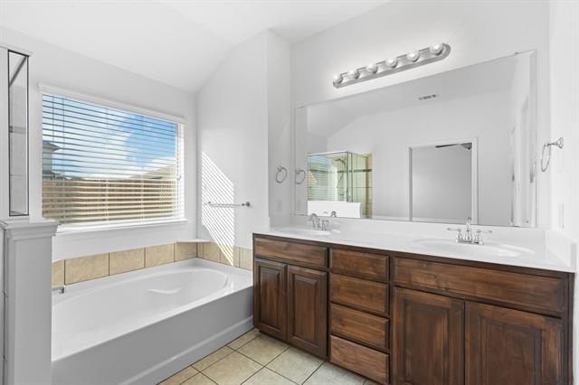 Building Photo - 4013 Winter Springs Dr