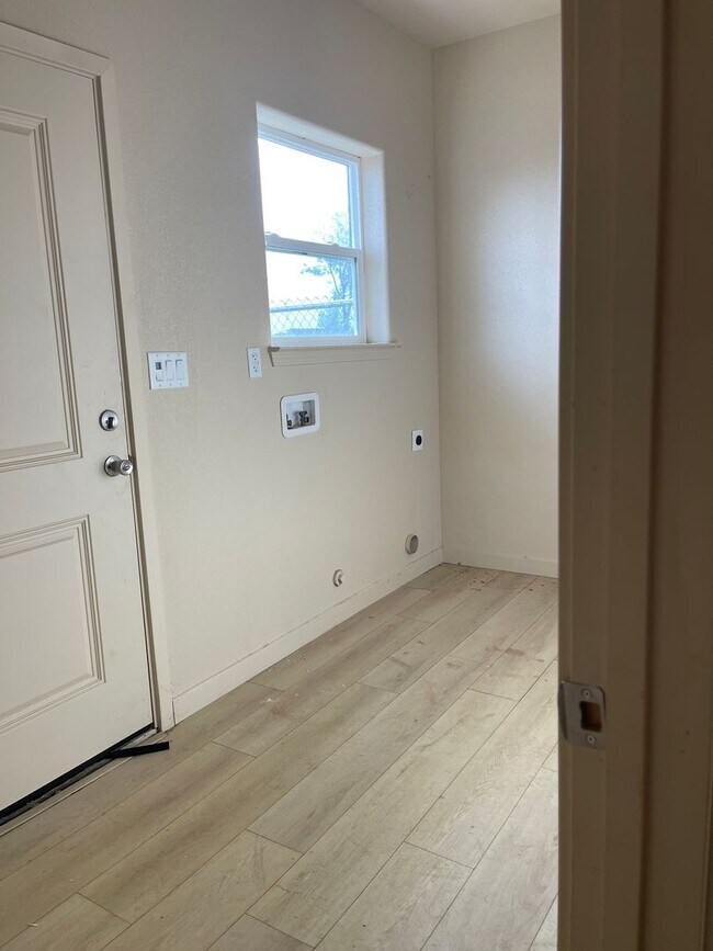 Building Photo - PA5526 A&amp;B-Choctaw Housing Group, Inc