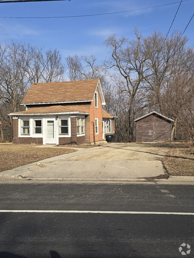 Building Photo - 1657 6th St