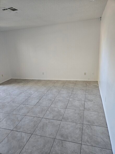 Building Photo - 2841 Wheelwright Dr