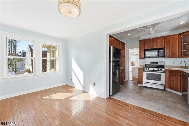 Building Photo - 30 Central Ave